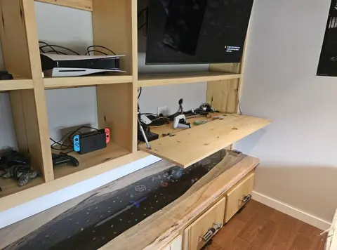 Epoxy River Counter / Wall Unit, photo 6