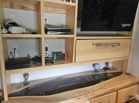 Epoxy River Counter / Wall Unit, photo 10